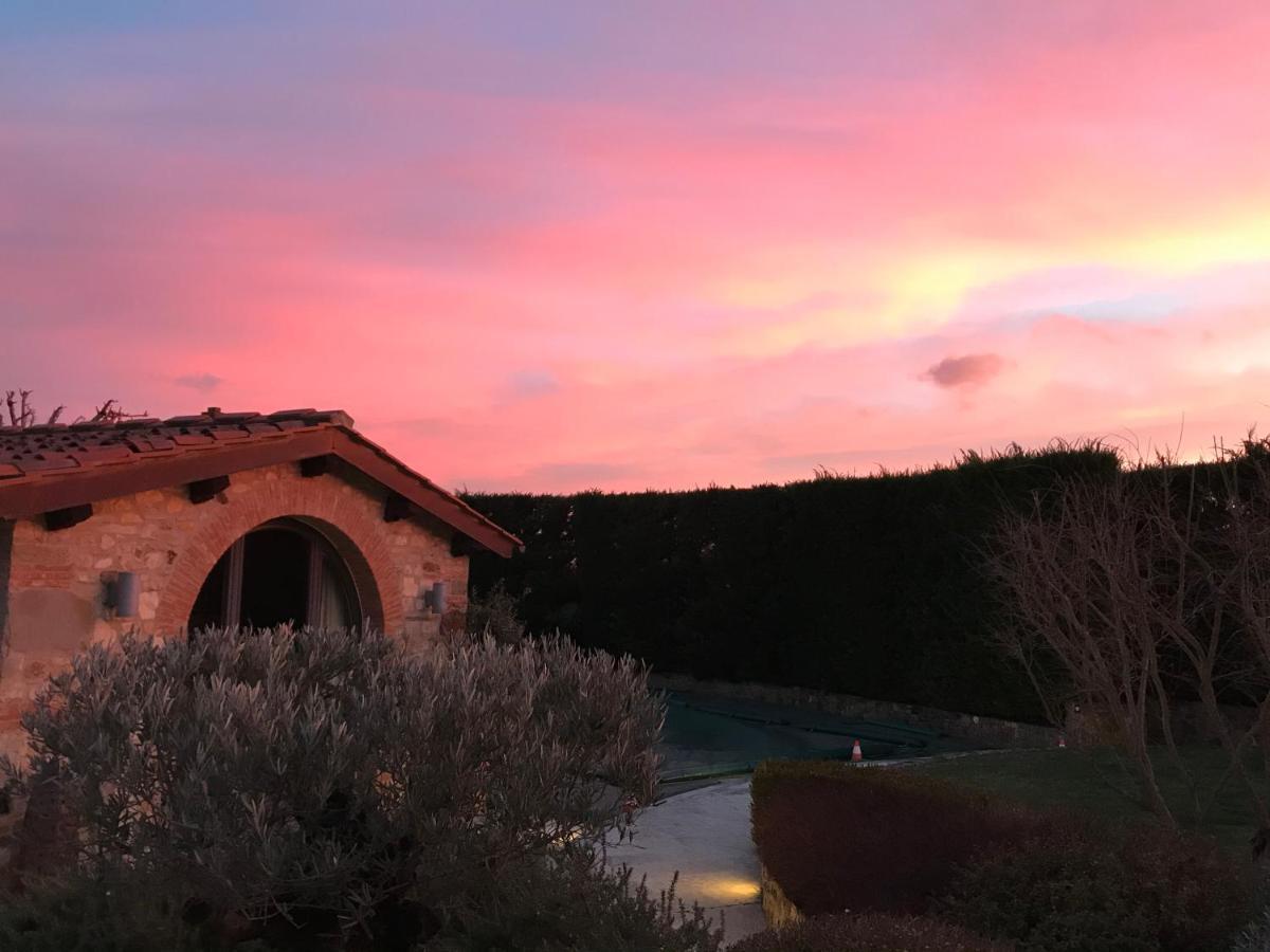 Appartamento In Villa Con Piscina - Mhateria Relais Rignano sullʼArno Dış mekan fotoğraf